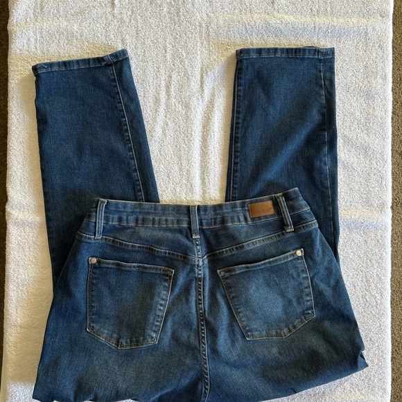 Judy Blue Boyfriend Jeans in Classic Blue - Picture 6 of 6